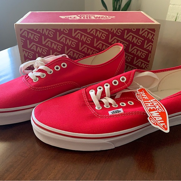 Red Converse Shoes NWT - Picture 5 of 5